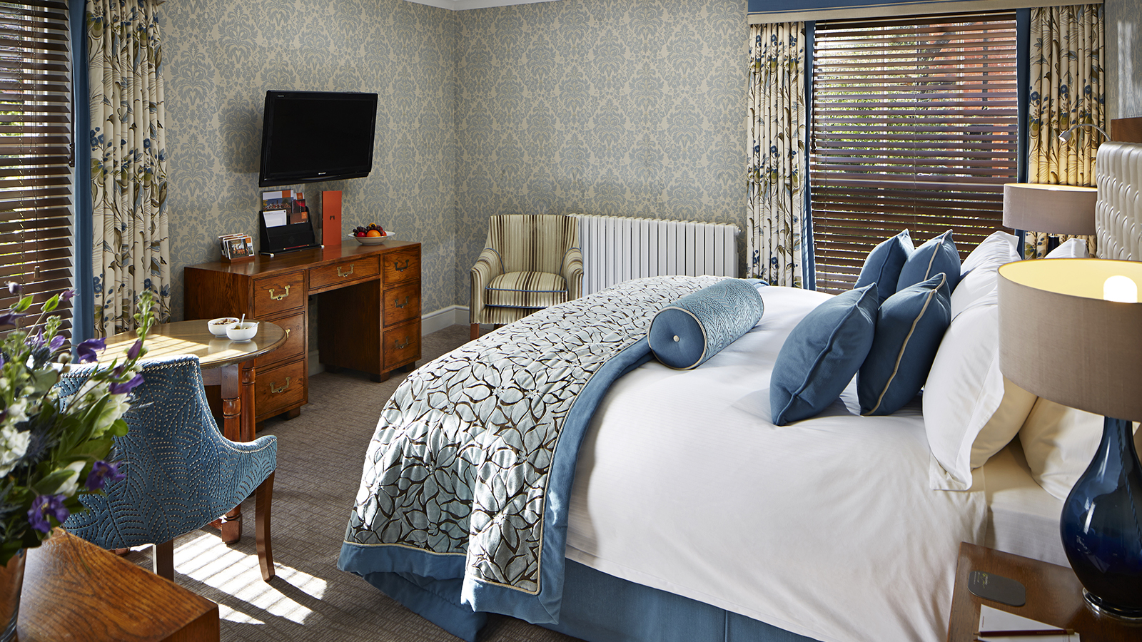 Bed & Breakfast in a Cosy Room